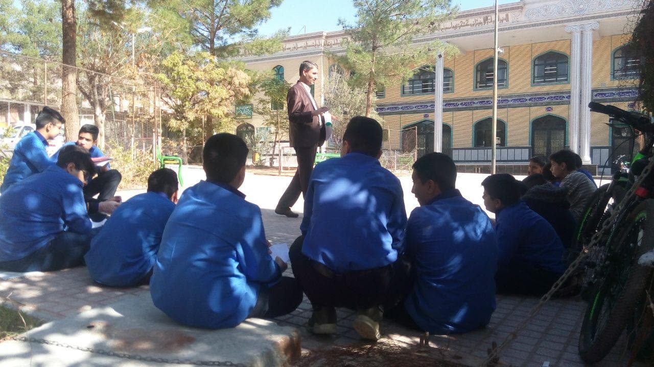 برگزاری کلاس هنر در فضای باز